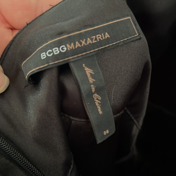 BCBG Max Azria Black & White Silk Halter Neck Party Dress - size 6 - Picture 3 of 5